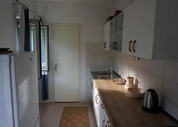 Hvar - With Terrace A2 * Brusje