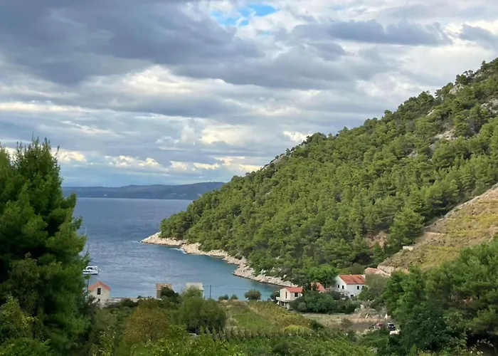 Hvar - With Terrace A2 * Brusje